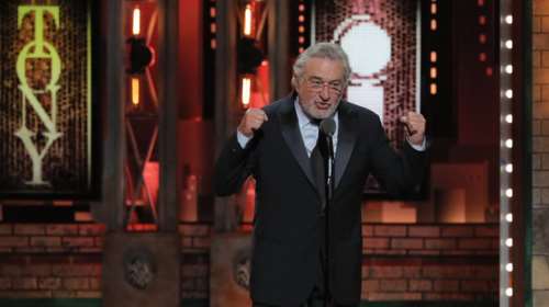 O Ντε Ντίρο «τα χώνει» στον Τραμπ: «F@@kTrump»