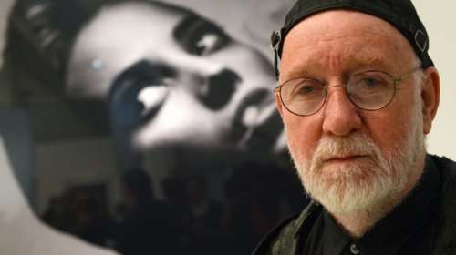 O φωτογράφος Α. Ουάτσον ετοιμάζει το ημερολόγιο Pirelli 2018