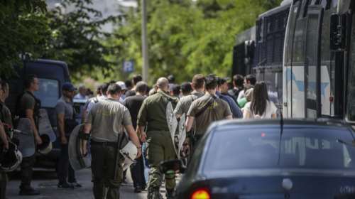 Αναβολή της δίκης για τα 20 μέλη του Ρουβίκωνα