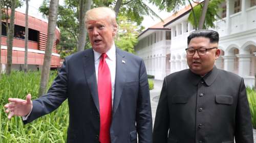 Η ατάκα του Τραμπ που «πάγωσε» τον Κιμ (βίντεο)