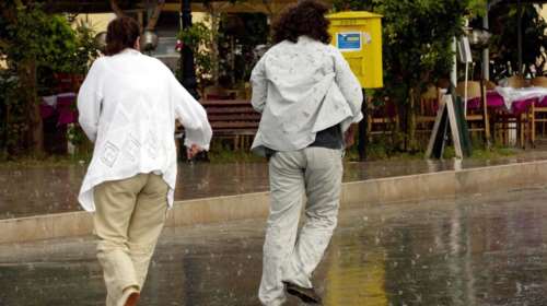 Ισχυρή χαλαζόπτωση στη Θεσσαλονίκη (ΒΙΝΤΕΟ)