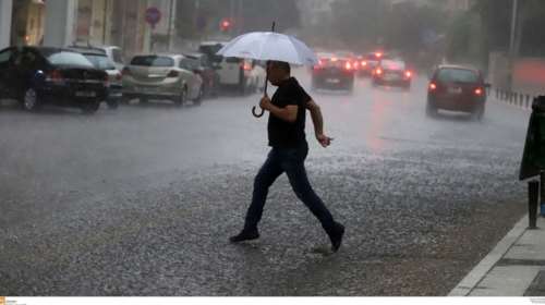 Αλλάζει ο καιρός - Βροχές, καταιγίδες και χαλάζι