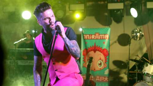 "Με έλεγαν άφωνο, κοντό, ατάλαντο, gay, ότι δεν αξίζω τίποτα"