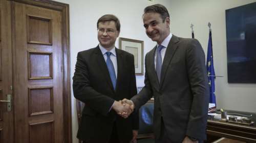 Δραστική μείωση χρέους ζήτησε ο Μητσοτάκης από τον Ντομπρόφσκις