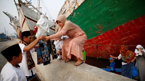 Ινδονησία: Ανατροπή φέρι με 80 επιβαίνοντες-1 νεκρός, δεκάδες αγνοούμενοι
