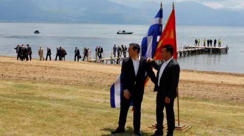 Politico: Η συμφωνία &amp; ο δύσβατος δρόμος της πΓΔΜ προς την ΕΕ