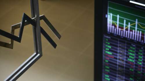 Χρηματαγορά: Στάση αναμονής των επενδυτών ενόψει των αποφάσεων για το χρέος