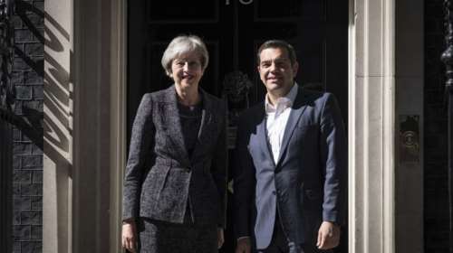 Στο Λονδίνο ο Τσίπρας, συναντήσεις με Μέι, Κόρμπιν και επενδυτές