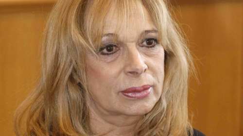 Φόνσου:  σε ποιον ρίχνει την ευθύνη της απομόνωσης του Μαρίνου