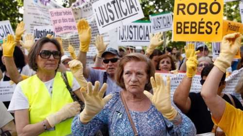 Άρχισε η πρώτη δίκη για τα «κλεμμένα μωρά» της Ισπανίας