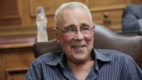 Ζουράρις: «Κινούμαι στη δημιουργία κινήματος για δημοψήφισμα»