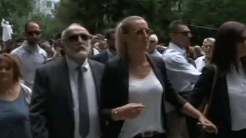 Αποδοκιμασία Κουρουμπλή στις Σέρρες για το &quot;Μακεδονικό&quot;