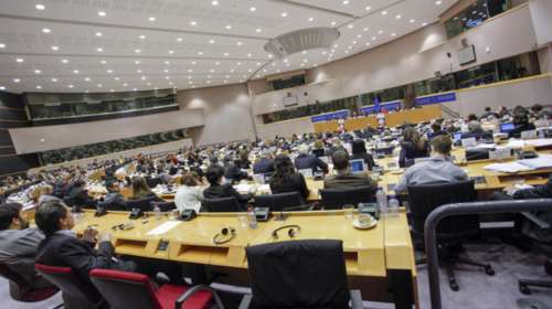 Η Ελλάδα, η αυστριακή προεδρία και το μεταναστευτικό στην ολομέλεια