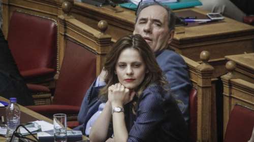 Aδήλωτη εργασία - Αχτσιόγλου: Τα εργασιακά η διαιρετική τομή με τη ΝΔ