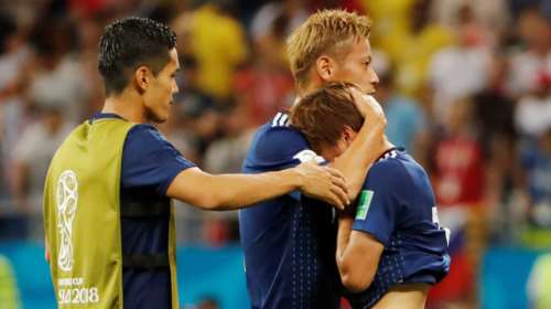 Απλώς Ιάπωνες: Αποκλείστηκαν, καθάρισαν και είπαν "ευχαριστώ"