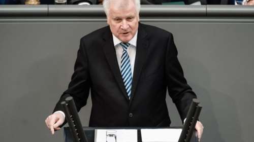 Ζεεχόφερ: Πίσω στην Ελλάδα όσοι εντοπίζονται στα γερμανικά σύνορα