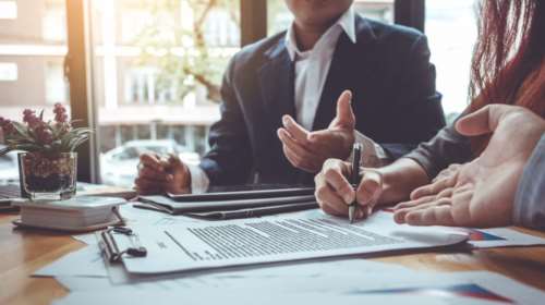 Φάκελος «επενδύσεις»: Τα βήματα, τα εμπόδια και οι προοπτικές