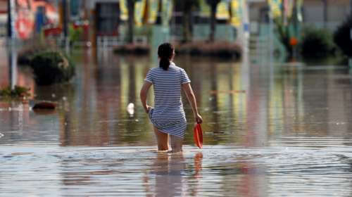Δεκάδες νεκροί από τις πλημμύρες στην Ιαπωνία - ασύλληπτες εικόνες