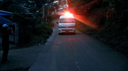 Επίσημο: Απεγκλωβίστηκαν τα πρώτα παιδιά - Δάκρυα από τους διασώστες