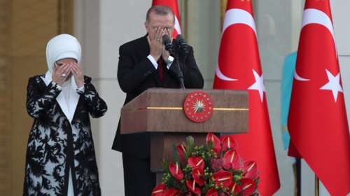 FAZ για Τουρκία: «Η δημοκρατία των απολυμένων»