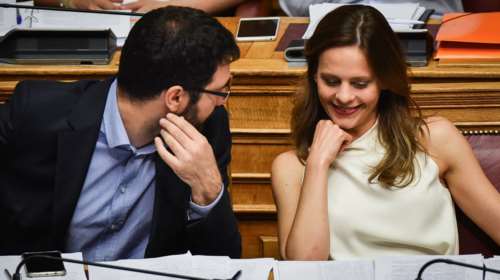 Ψηφίστηκε το νομοσχέδιο για την αδήλωτη εργασία