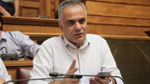 Το ΥΠΕΣ μελετά νέα ρύθμιση για τα χρέη προς τους δήμους