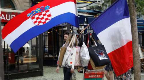 Τελικός Μουντιάλ: Η βαλκάνια &quot;Σταχτοπούτα&quot; και το γαλλικό μεγαθήριο