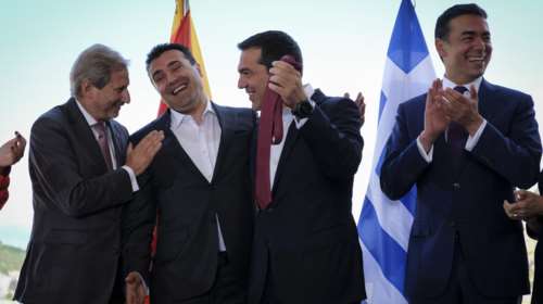 Η φιέστα Ζάεφ σε 15 πόλεις της ΠΓΔΜ για την πρόσκληση του ΝΑΤΟ