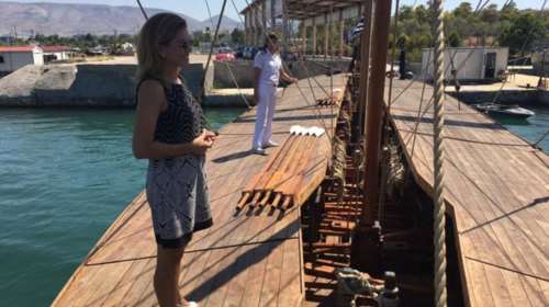 Ευγενία Μανωλίδου: Η απάντησή της για το ατύχημα με την τριήρη