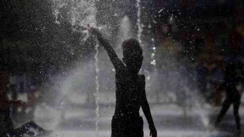 Κύμα ζέστης σαρώνει την ευρωπαϊκή ήπειρο προκαλώντας ξηρασία και πυρκαγιές