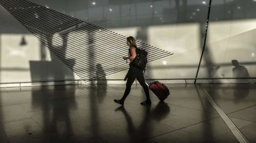 Handelsblatt: Οι Έλληνες φεύγουν, η χώρα εξακολουθεί να ματώνει