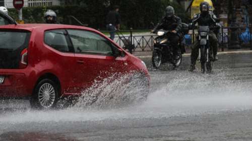 Ισχυρή καταιγίδα στην Αθήνα - Έκτακτο δελτίο της ΕΜΥ