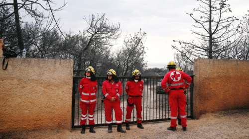 Στους 88 οι νεκροί από τη φονική πυρκαγιά, κατέληξε 42χρονη