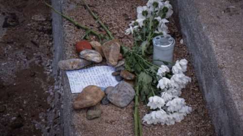 Ρίγη προκαλεί το μήνυμα προς το νεκρό βρέφος: Αγάπη μου, μπέμπη μου...