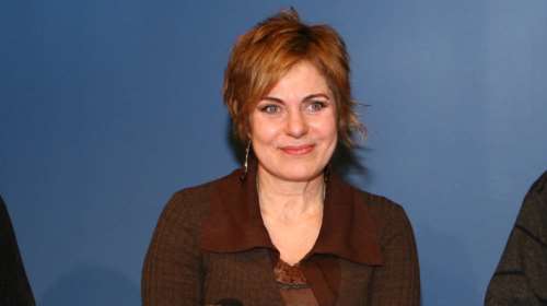 Δάκρυσε η Επίδαυρος για τη Χρύσα Σπηλιώτη: Σείστηκε το θέατρο [Βίντεο]