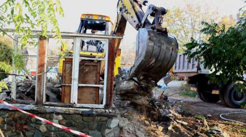 Περ. Αττικής: Αποκλειστική αρμοδιότητα των δήμων ο χαρακτηρισμός αυθαιρέτων