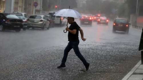 Επιμένει ο καιρός, άστατος με βροχές και καταιγίδες
