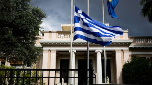 Τα μέτρα για τα αυθαίρετα και η αμήχανη κυβερνητική «ρελάνς»