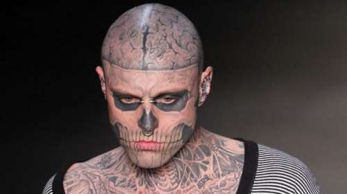 Zombie boy: H σύντομη ιστορία του μοντέλου με τα τατουάζ