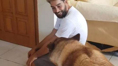 Χ.Γιακουμάτος: Η αντίδραση του σκύλου του όταν γύρισε από το παιχνίδι