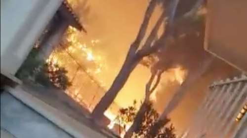 «Εριξα ένα κουβά νερό και σώθηκα καθώς πέρασε η φωτιά από πάνω μου»(Βίντεο)