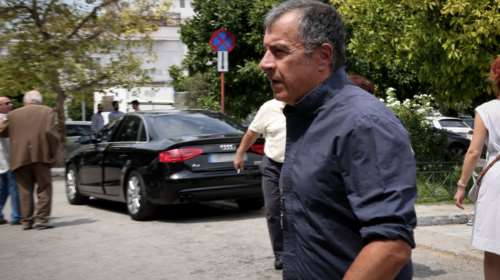 Σταύρος Θεοδωράκης: «Τρεις μέρες τώρα σκέφτομαι τη Ρίκα»