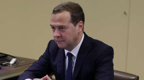 Προειδοποίηση Μεντβέντεφ: Νέες κυρώσεις θα σημάνουν οικονομικό πόλεμο