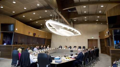 ΕΕ: «Απαράδεκτη η εμπλοκή της Ρωσίας στις ελληνικές υποθέσεις»