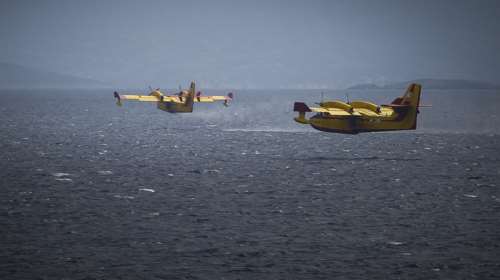 Ξέσπασε φωτιά στο Κορωπί