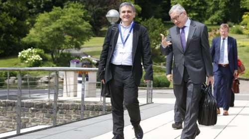 Ρέγκλινγκ: «Στενότερη η παρακολούθηση της Ελλάδας από άλλες χώρες»