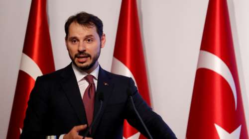 Ο γαμπρός του Ερντογάν σπάει τη σιωπή του μετά την παραίτηση και απειλεί με μηνύσεις