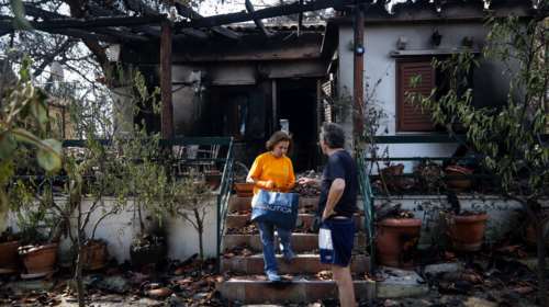 Πυρόπληκτοι Αττικής: 4.034 αιτήσεις για βοήθημα, 1.377 καταβολές