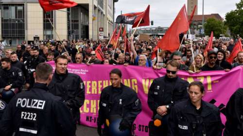 Γερμανία: Συγκρούσεις ακροδεξιών με αντιναζιστές-Τραυματίστηκε αστυνομικός