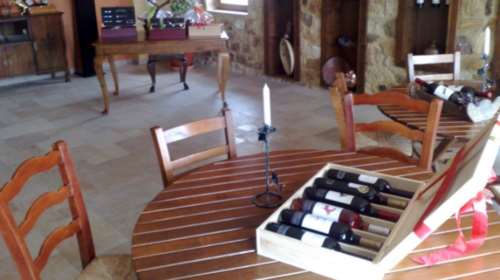 &quot;Χρυσή&quot;, σπάνια γηγενής θρακιώτικη ποικιλία σε διεθνή διαγωνισμό οίνου